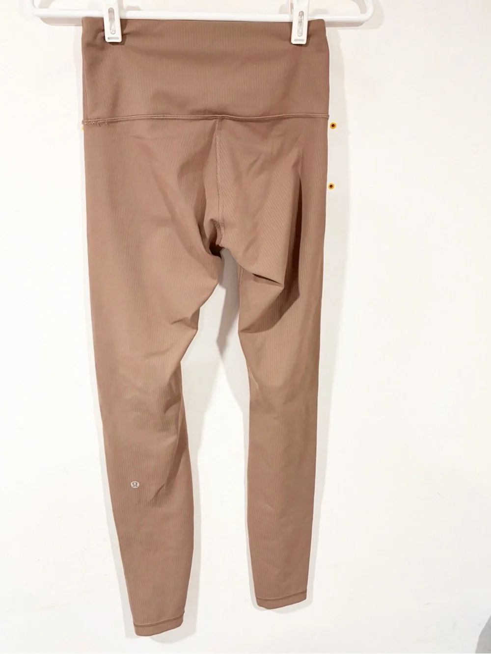 Lululemon Tan Ribbed Athletic Pull on Leggings Size 4